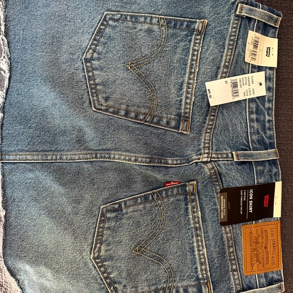 Levi's Recrafted Icon Denim Mini Skirt NWT - Picture 3 of 5